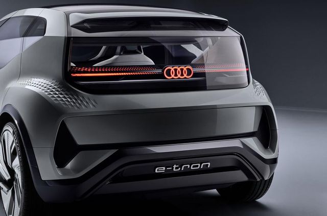 Audi показала конкурента електричного Volkswagen ID - фото 321479