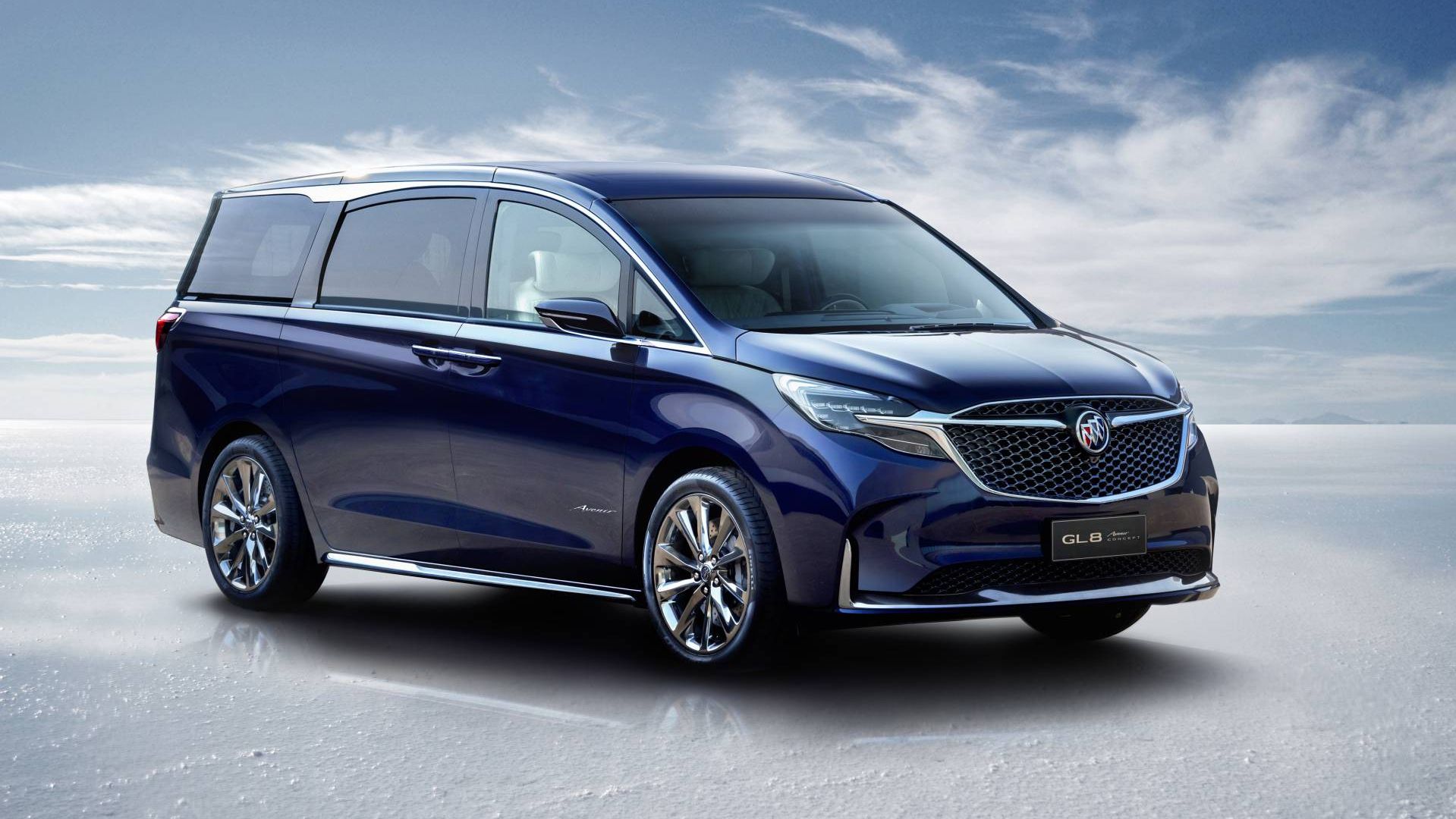 Компанія Buick показала у Шанхаї розкішний мінівен GL8