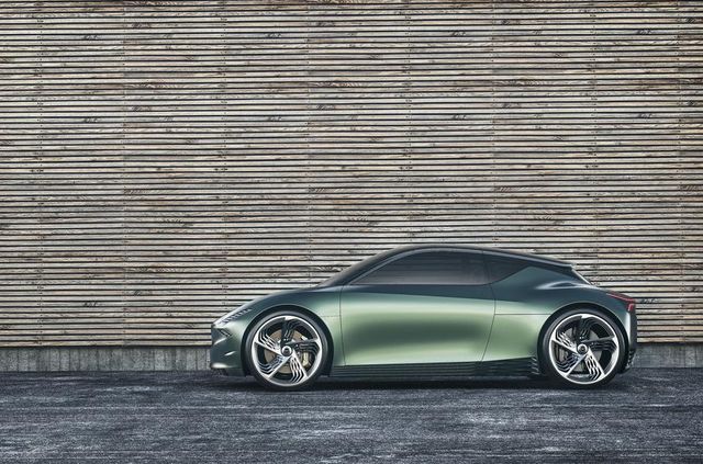 Genesis зробила компактний електрокар з гільйотинами - фото 321979