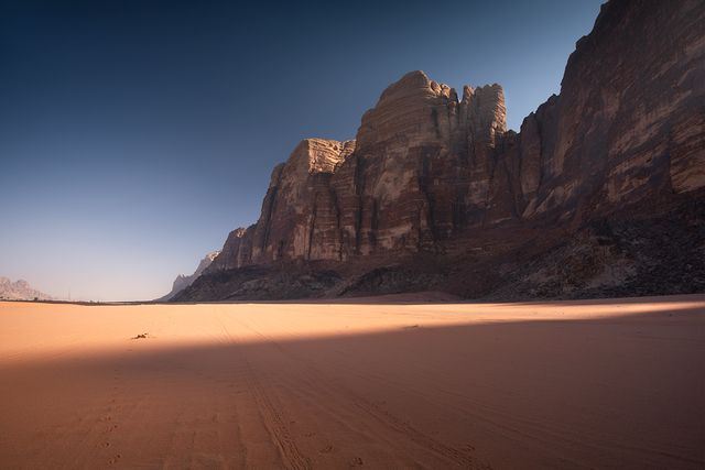 Фотограф показав пейзажі Марсу на нашій планеті: вражаючі кадри - фото 322200