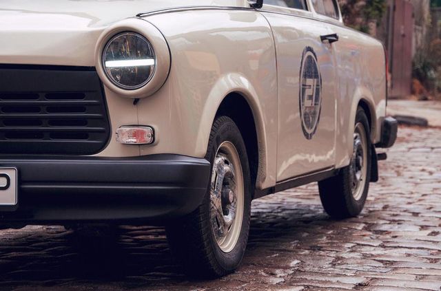 Справжня легенда: тюнер удосконалив старенький Trabant - фото 322306