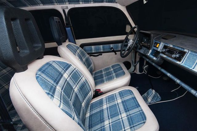 Справжня легенда: тюнер удосконалив старенький Trabant - фото 322313