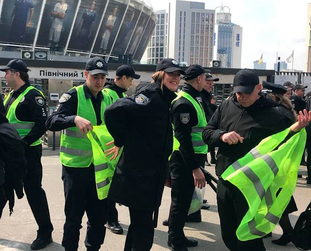 Як Олімпійський готують до дебатів: фоторепортаж - фото 322461