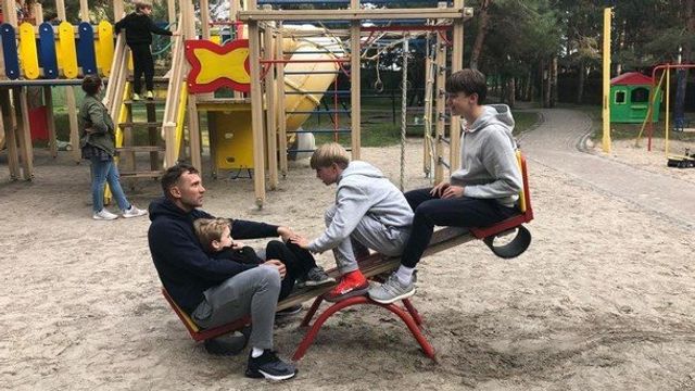 Андрій Шевченко на один день повернувся у дитинство: кумедний кадр - фото 322626