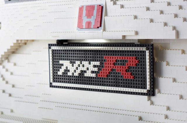 Honda Civic Type R перетворили на повнорозмірну модель Lego - фото 323618