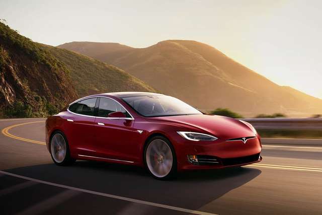 У Tesla знову знизилися прибутки за останній квартал - фото 323916