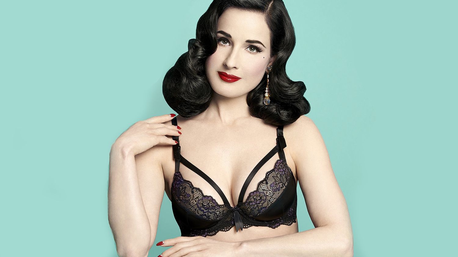 Діта фон Тіз знялася у відвертій фотосесії: дуже гаряче