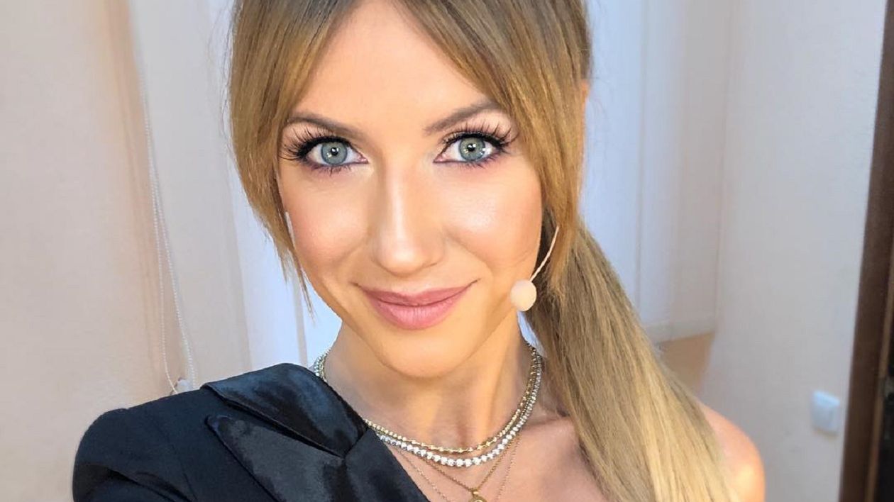 Леся Нікітюк потішила відвертим декольте