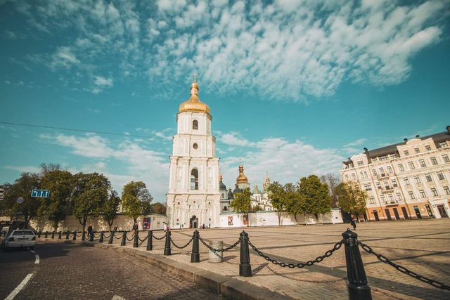 Як виглядав Київ у великодній ранок: чарівні фото - фото 324543