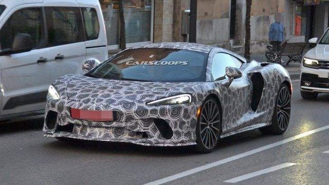 Фотошпигуни зняли унікальний Grand Tourer від McLaren - фото 324601