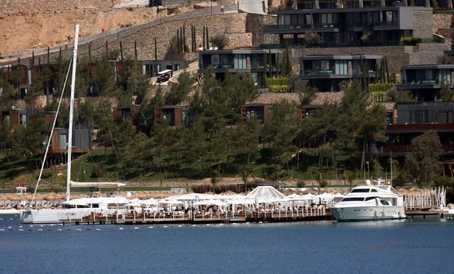 У мережі з'явилися фото з відпочинку Зеленського в Туреччині - фото 324639