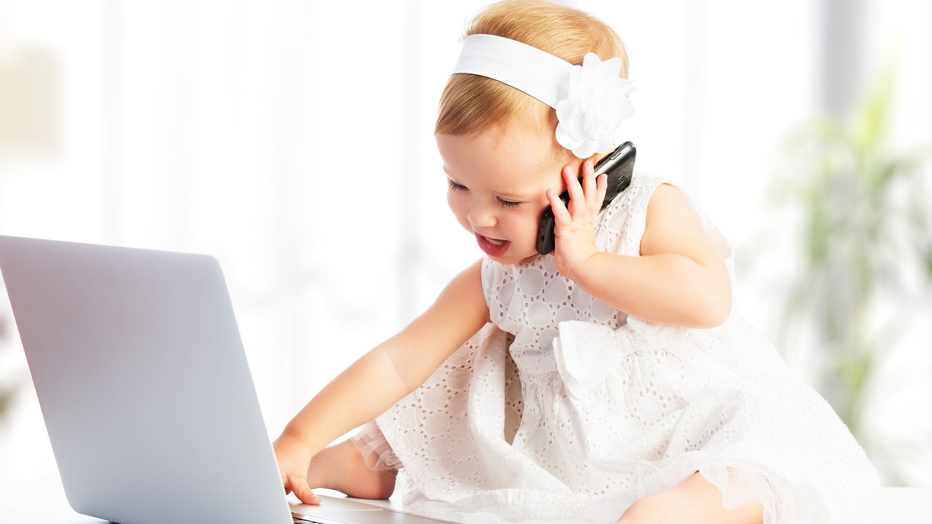 Супрун розповіла, чим відволікти дитину від гаджетів