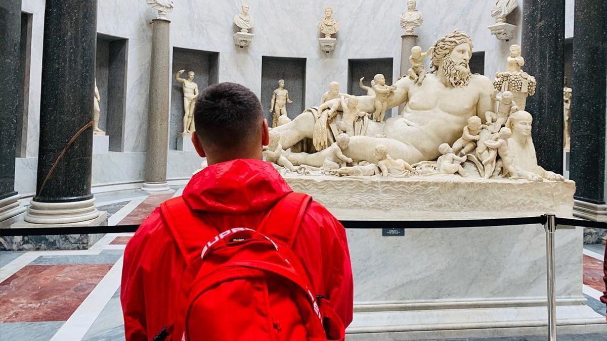 MONATIK показав, як проводить час з сім'єю в Римі