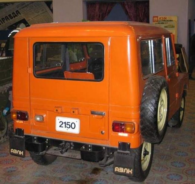 Так виглядав нереалізований концепт позашляховика Москвич - фото 325199