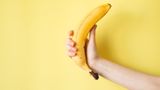 Мовчазний протест: чому люди в мережі викладають фото з бананами