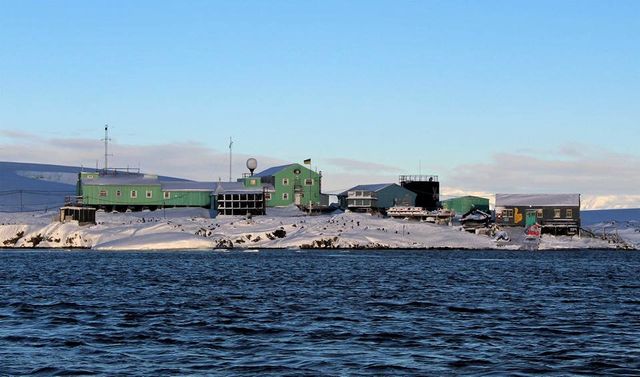 Українські полярники поділилися ефектними кадрами Антарктиди - фото 325265