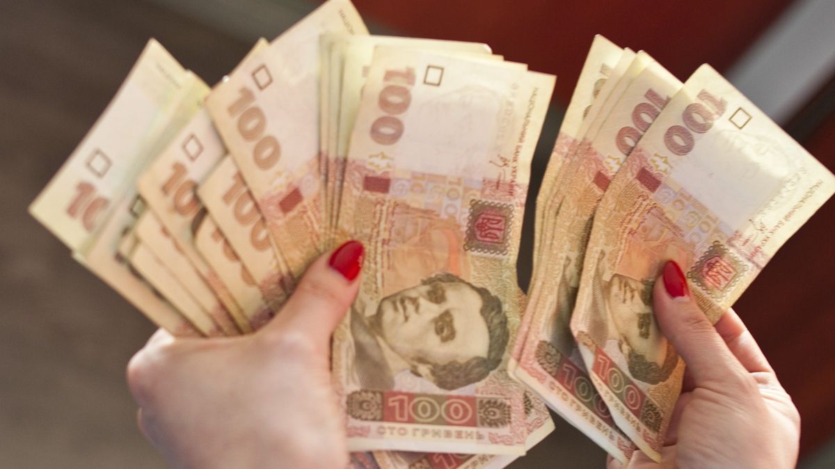 В Україні зросла середня зарплата: хто і де заробляє найбільше