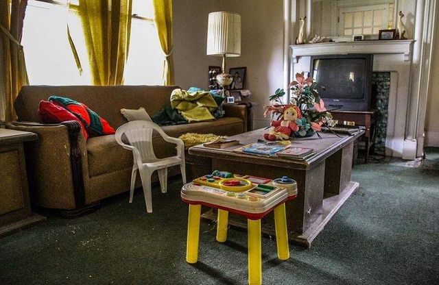 У цей будинок десятиліттями не ступала нога людини - фото 325500