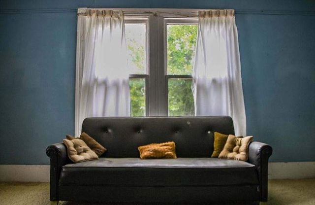 У цей будинок десятиліттями не ступала нога людини - фото 325508