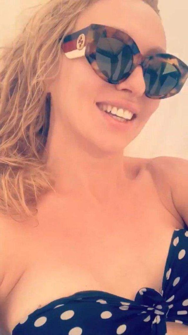 Оля Полякова похвалилася новим бікіні - фото 325544