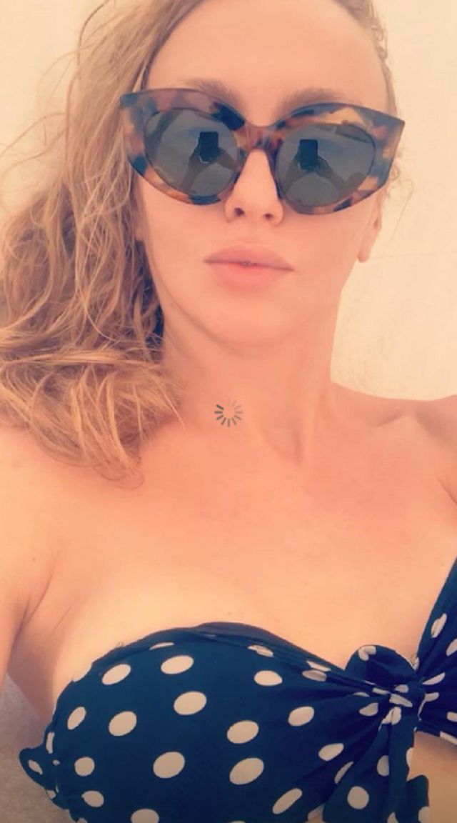 Оля Полякова похвалилася новим бікіні - фото 325545