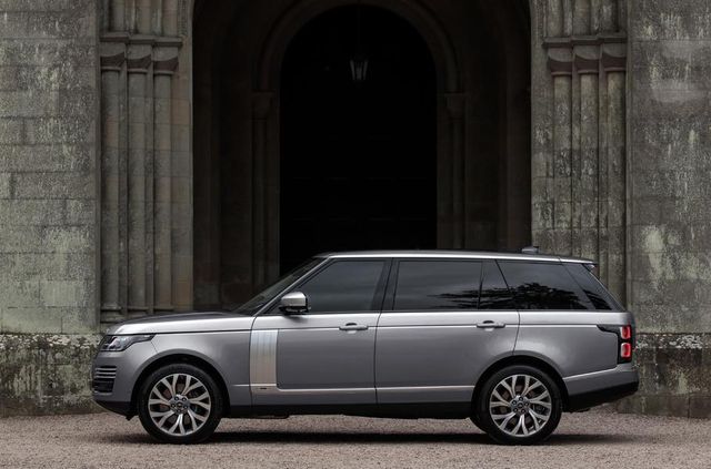 Позашляховий Range Rover перетворили на 'м'який' гібрид - фото 325673