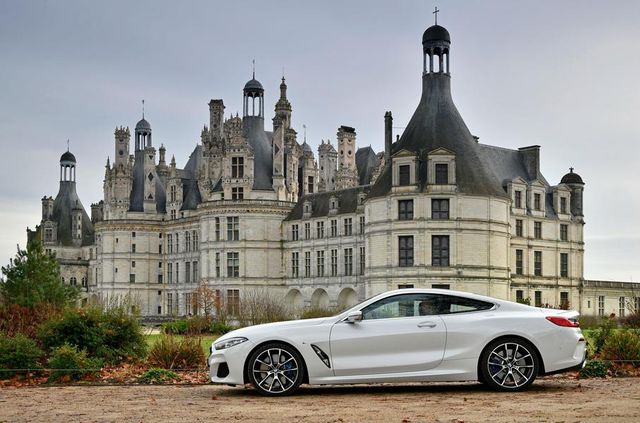 BMW показала першу фотографію новенької 'вісімки' - фото 325801