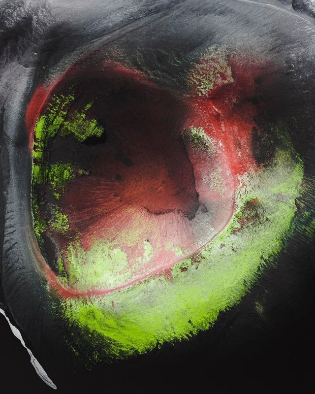 Незабутня краса Ісландії з висоти: яскраві фото мандрівника - фото 325833