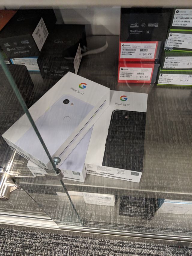 Google Pixel 3a XL з'явився в магазині до офіційної презентації: фотофакт - фото 325858