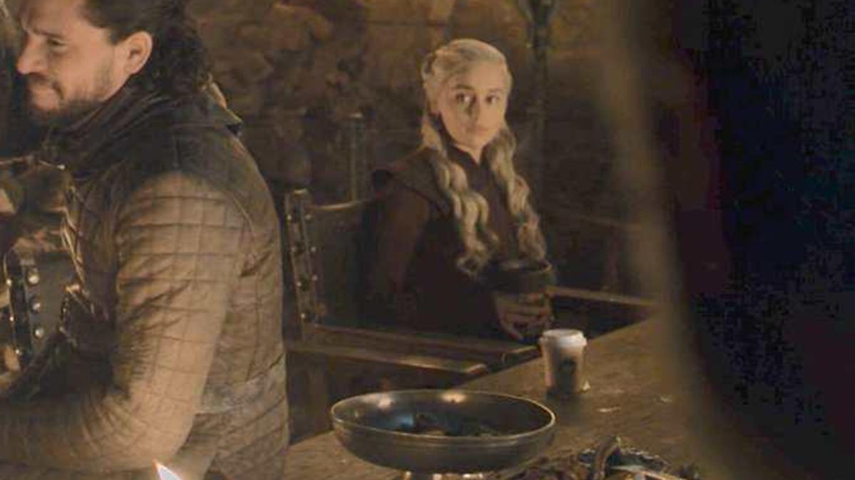 У новій серії Гри престолів користувачі мережі помітили стаканчик з Starbucks: фотофакт