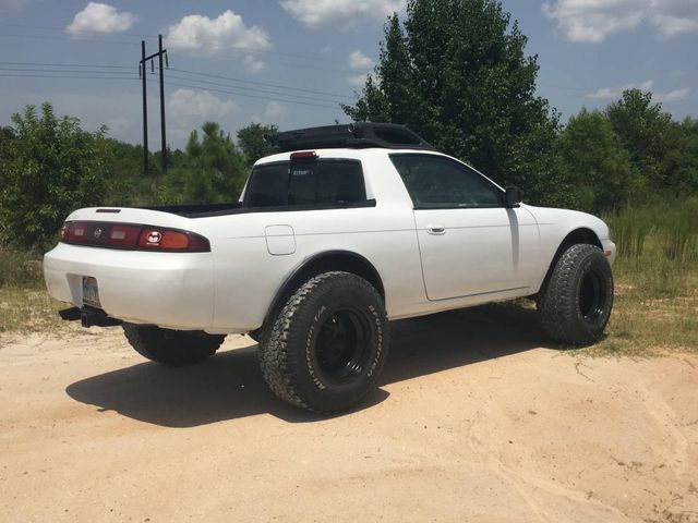Зі спорткара Nissan Silvia зробили пікап: фотофакт - фото 326364