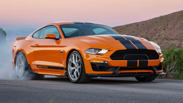 Shelby випустила обмежену серію Мустангів - фото 326438