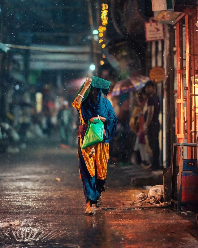 Столиця Бангладешу під час дощу: захопливі вуличні фото - фото 326526