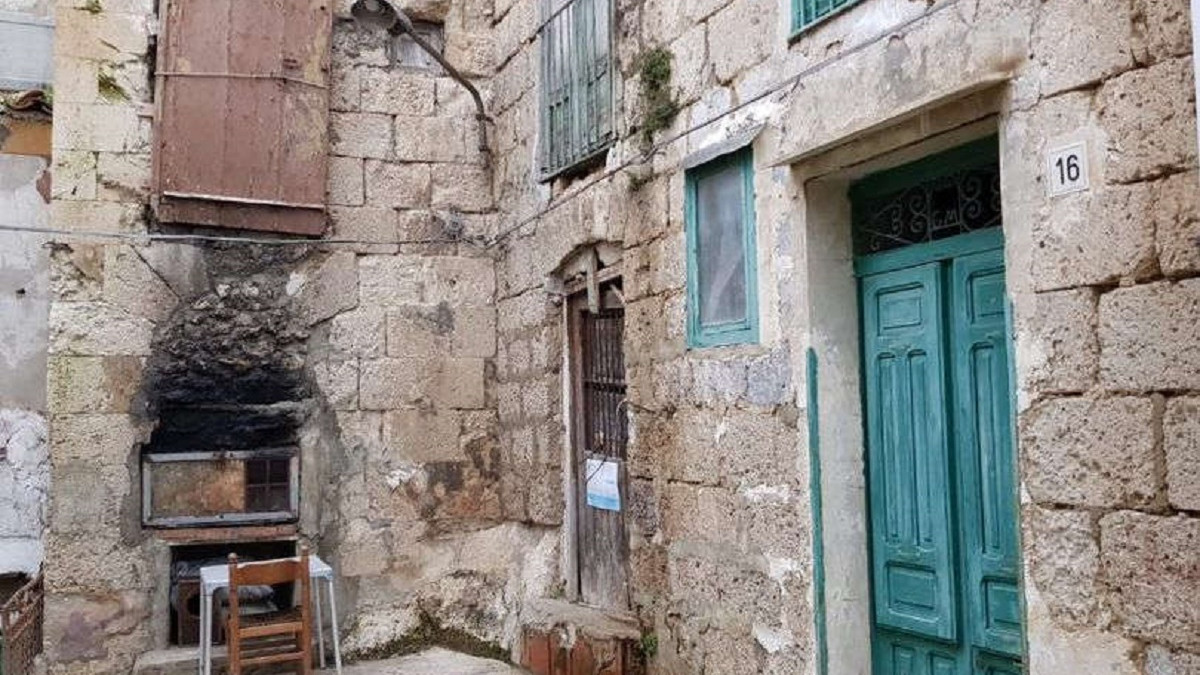 На Сицилії продають будинки за 1 євро - фото 1