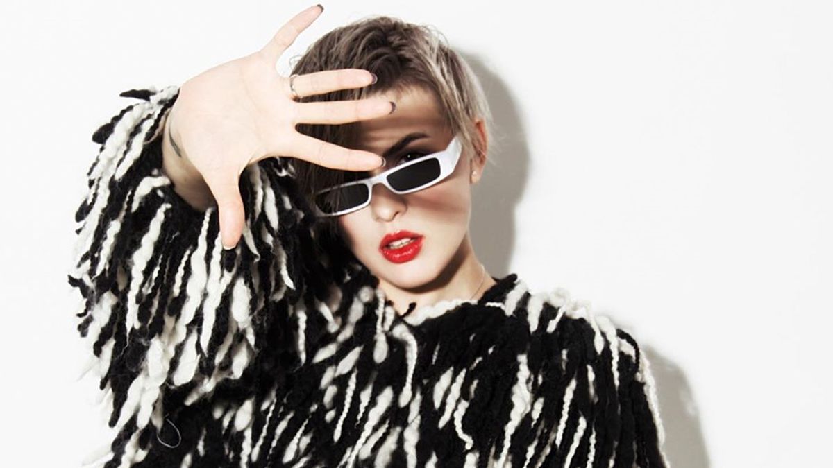 MARUV вразила мережу новим епатажним образом