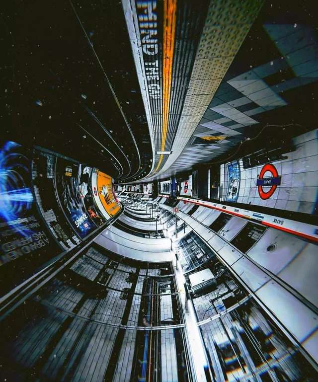 Незвичайний фотопроект: перевернуті станції метро - фото 326981