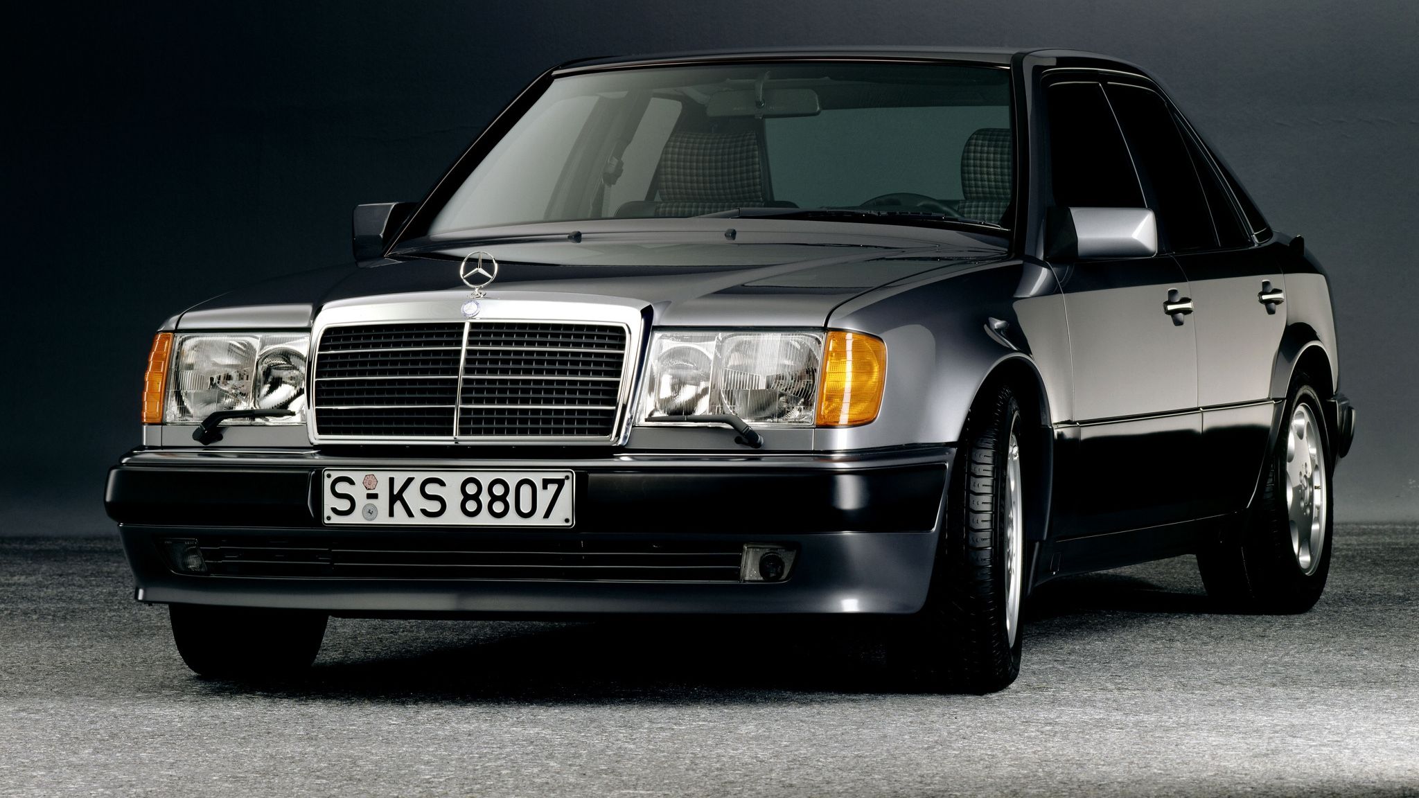 Mercedes W124 - фото 1