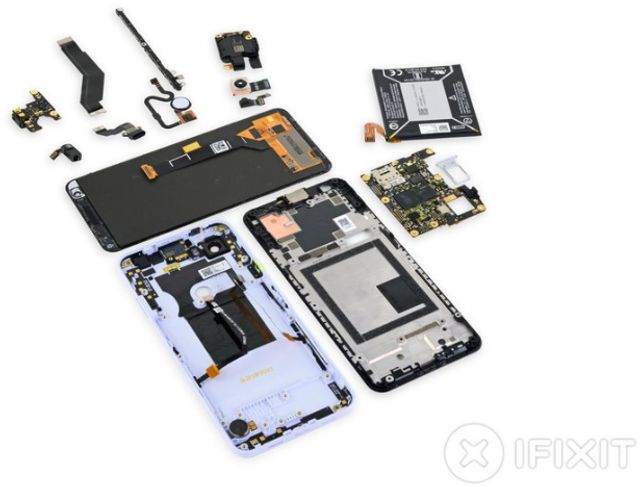 Google Pixel 3a ремонтується легше, ніж попередник - фото 327279
