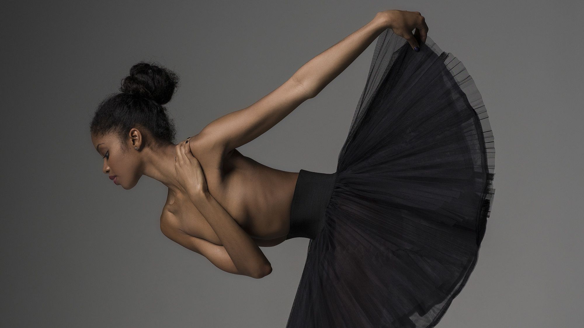 Мінімум одягу: спокусливі балерини у новому фотопроекті