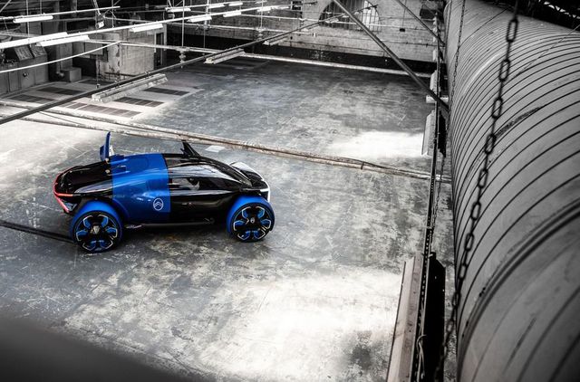 Citroen представив футуристичний безпілотник - фото 327339