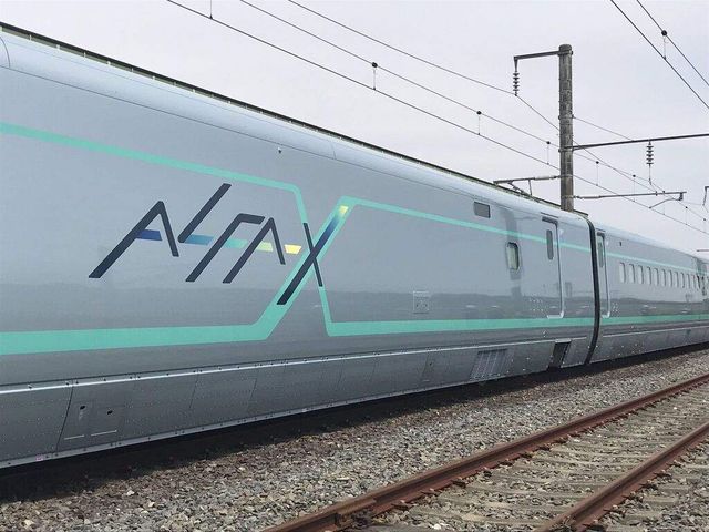 Так виглядає найшвидший поїзд у світі - фото 327499