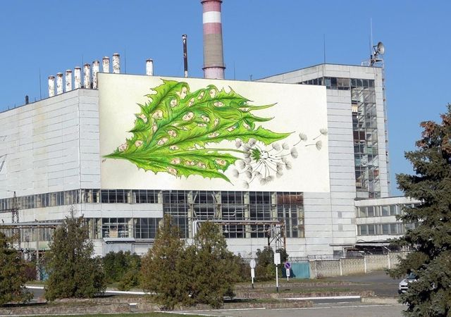 У Чорнобилі намалюють яскравий мурал: ескізи - фото 327601