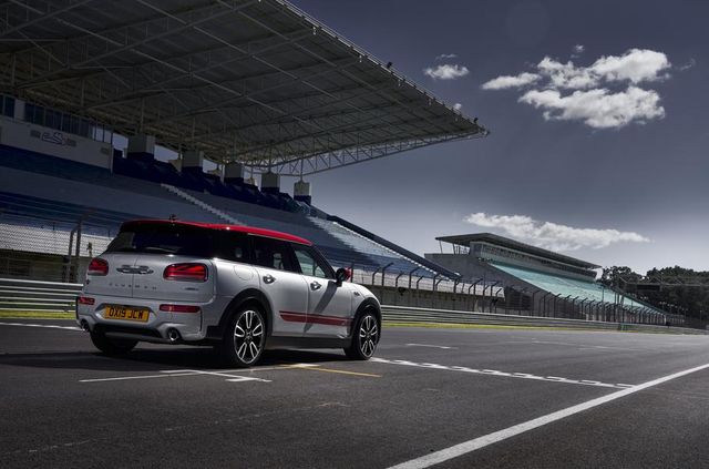 MINI представила найпотужніші моделі у своїй історії - фото 327703