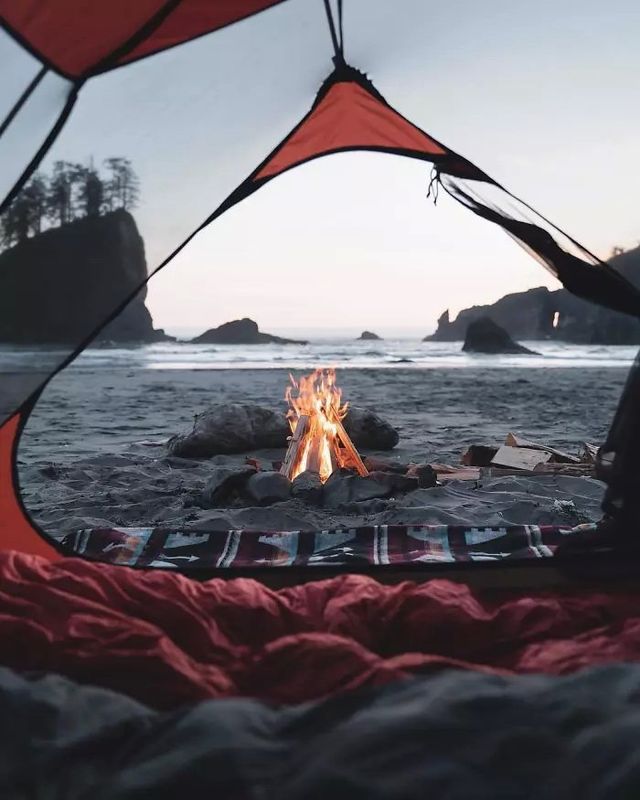 З'явився новий тренд наметів для мандрів: яскраві фото - фото 328100