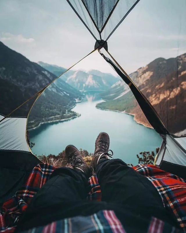 З'явився новий тренд наметів для мандрів: яскраві фото - фото 328102