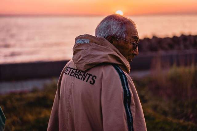 84-річний японець підкорив мережу своїм стилем (фото) - фото 328164