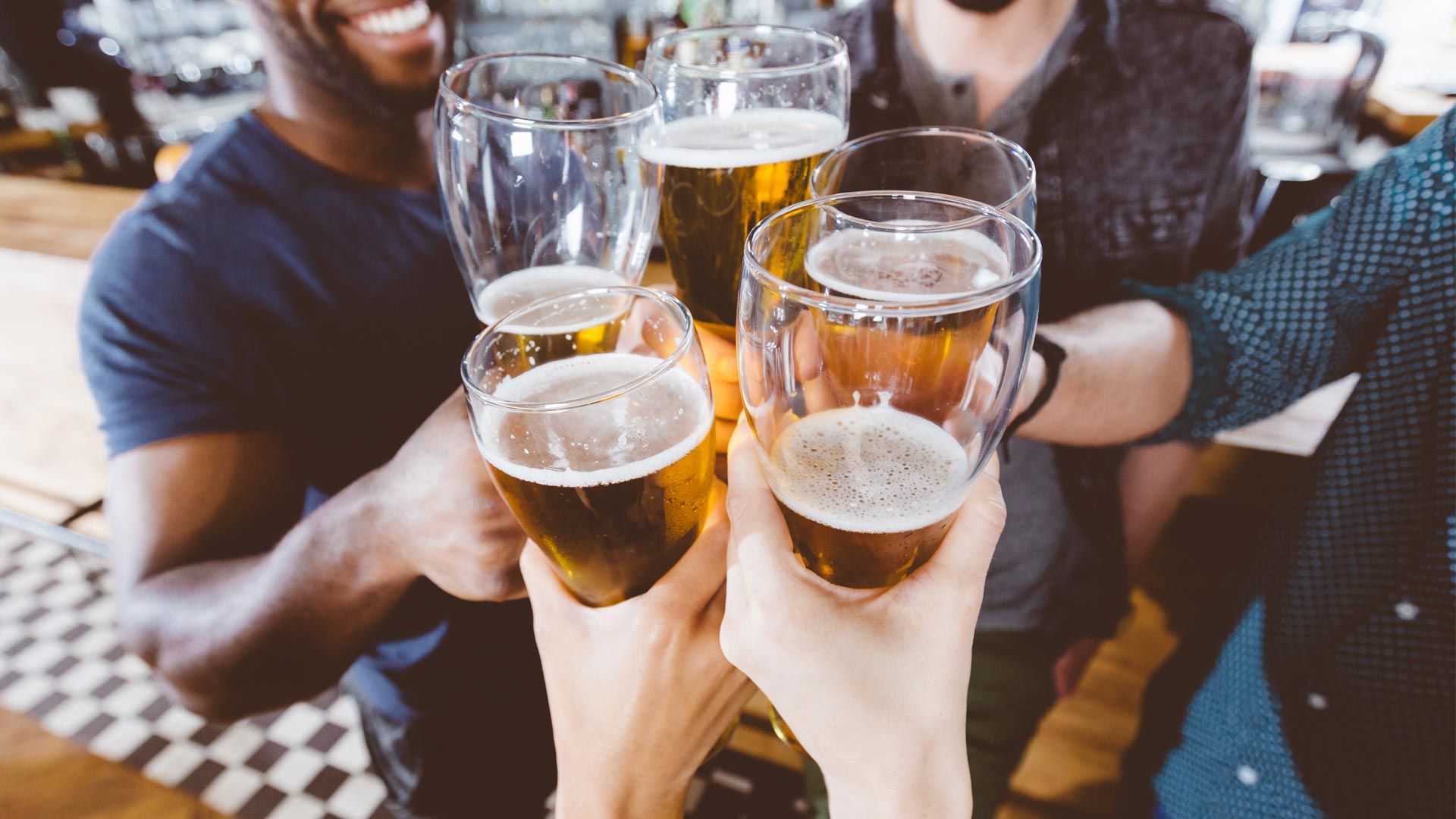 А як часто ви вживаєте алкогольні напої? - фото 1