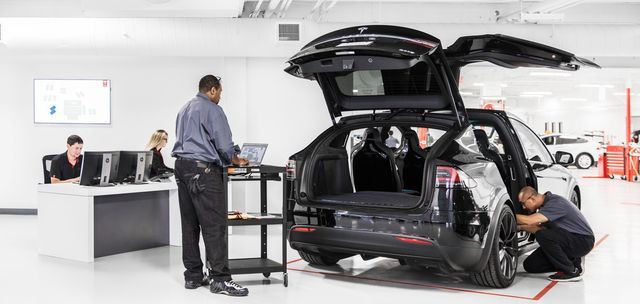 У Tesla будуть перевіряти кожну статтю витрат - фото 328411