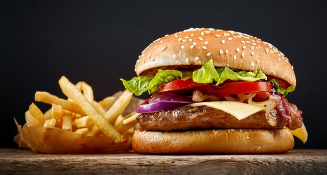 Відмовтесь від фастфуду та іншої шкідливої їжі - фото 328426
