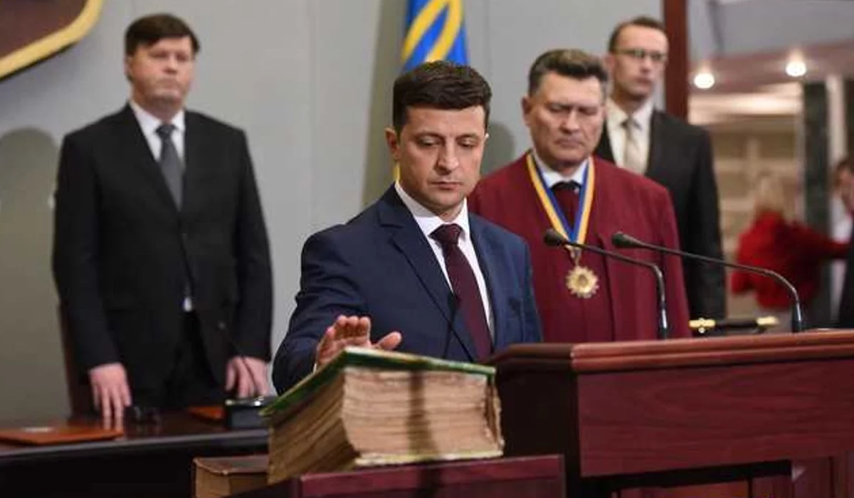 Володимир Зеленський в серіалі Слуга народу - фото 1